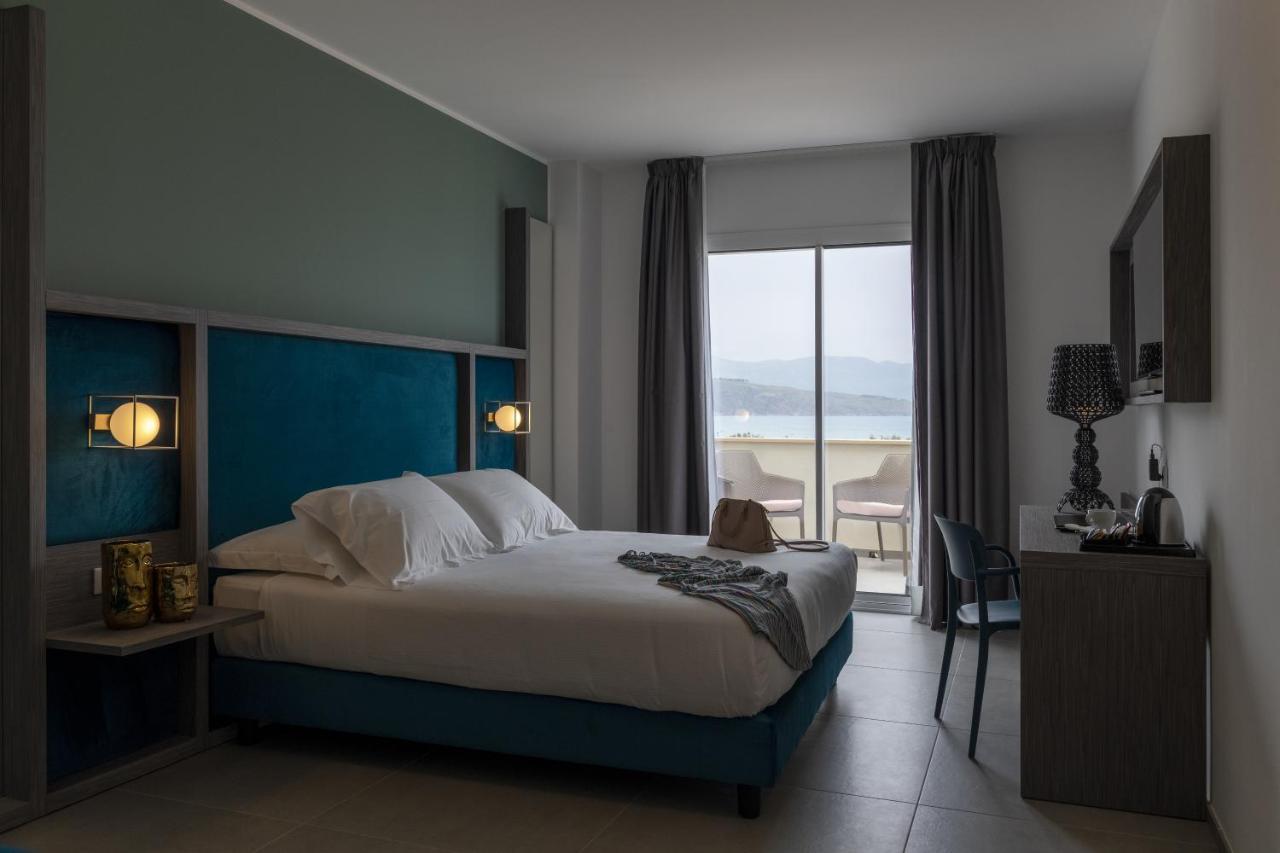 Resort La Battigia Beach & Spa Alcamo Marina Exteriör bild